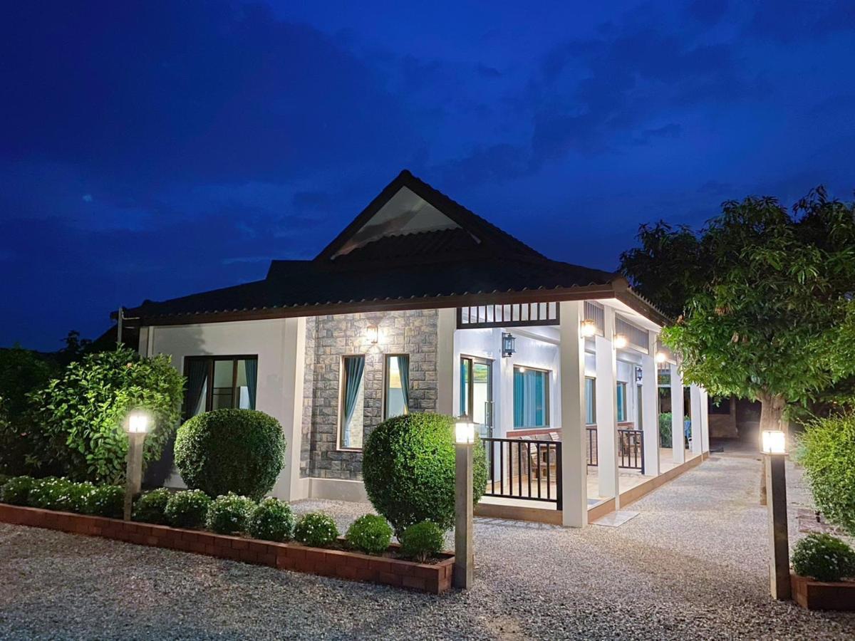 Sanaepatan Home Resort - เสน่ห์ป่าตาล โฮม รีสอร์ต Ban Buak Khang Exterior foto