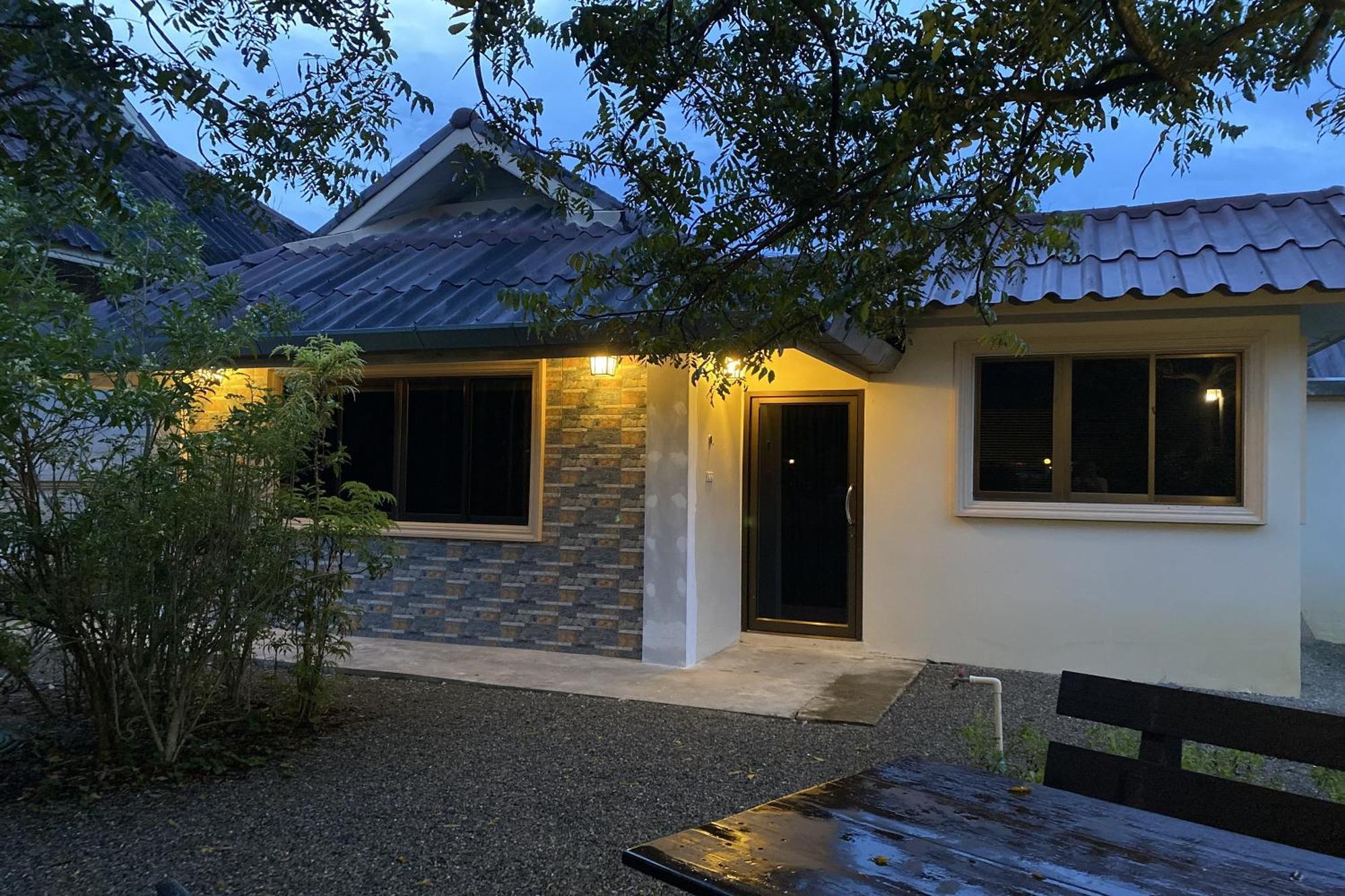 Sanaepatan Home Resort - เสน่ห์ป่าตาล โฮม รีสอร์ต Ban Buak Khang Exterior foto